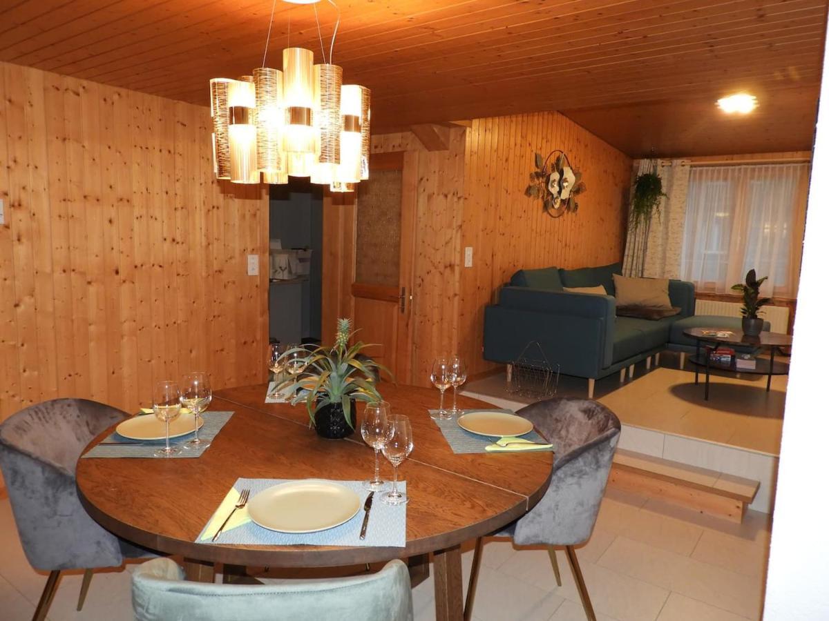 Schoene Ferienwohnung Mit Seeblick Thun Exteriör bild